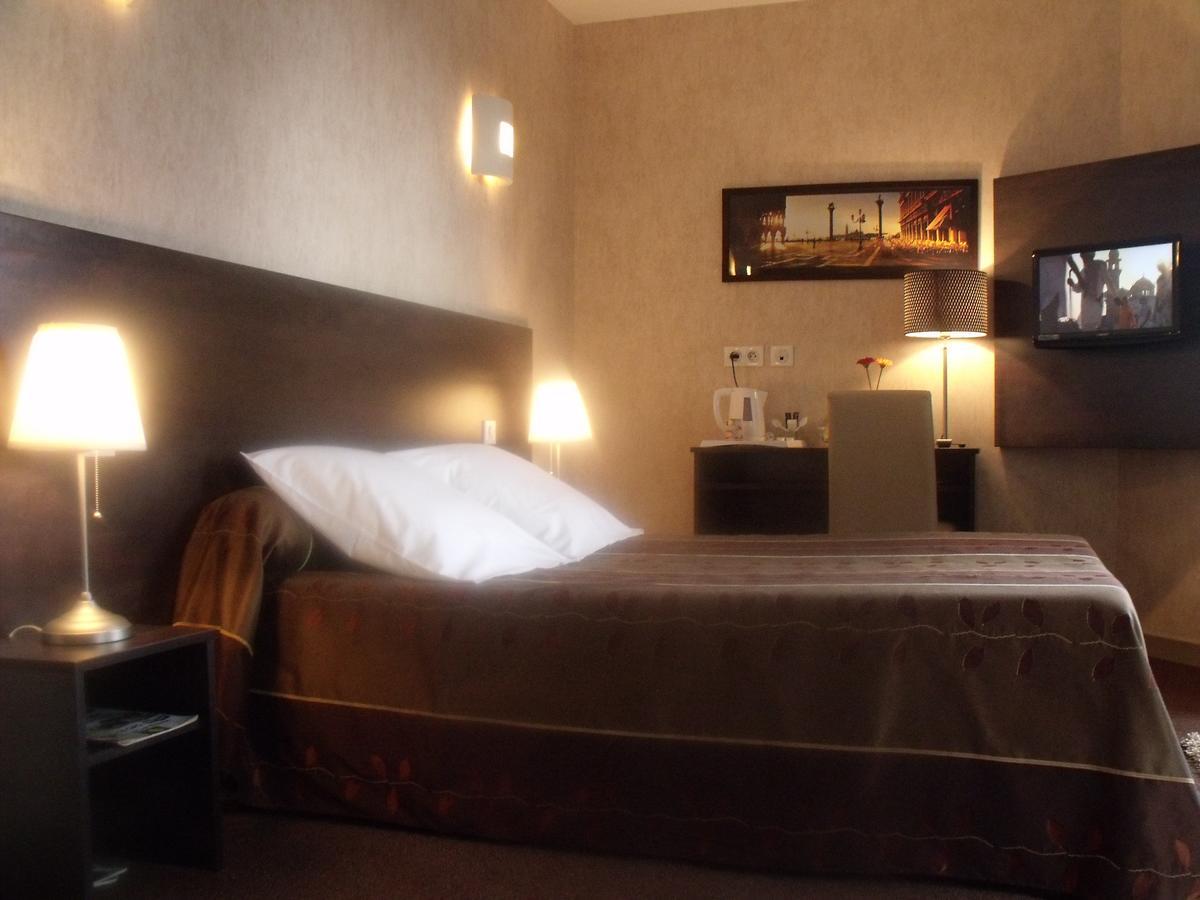 La Belle Epoque Hotel Saint-Privat-la-Montagne Екстериор снимка
